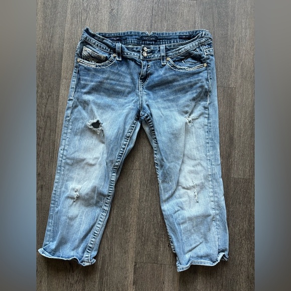 Vigoss Women's Blue Distressed Cropped Jeans - Picture 1 of 7